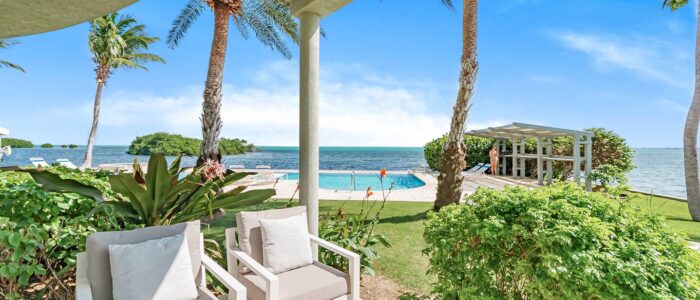 Turtle Cove Luxury Sea Front Family Escape 4