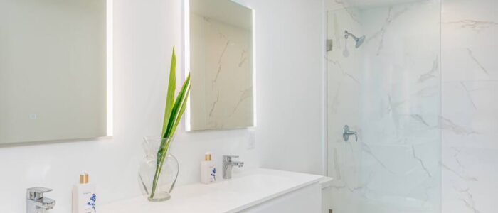 Luxury 3 Bedroom Waterfront Condo in Paradise 12