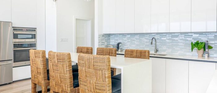 Luxury 3 Bedroom Waterfront Condo in Paradise 9