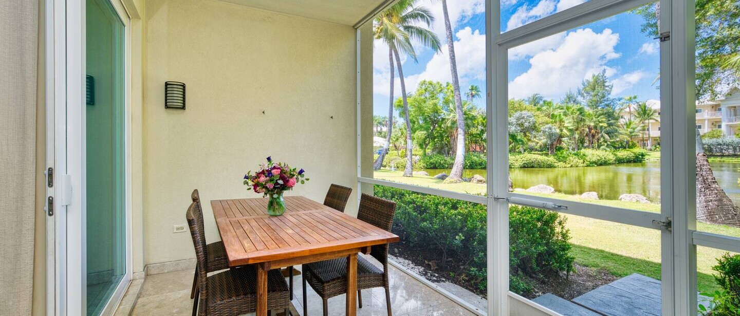 Laguna | Relaxing Family Oasis on Seven Mile Beach — photo 38 of 41
