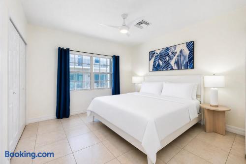 Beautiful Family Town Home, walk to beach, Sleep 6 — photo 27 of 27