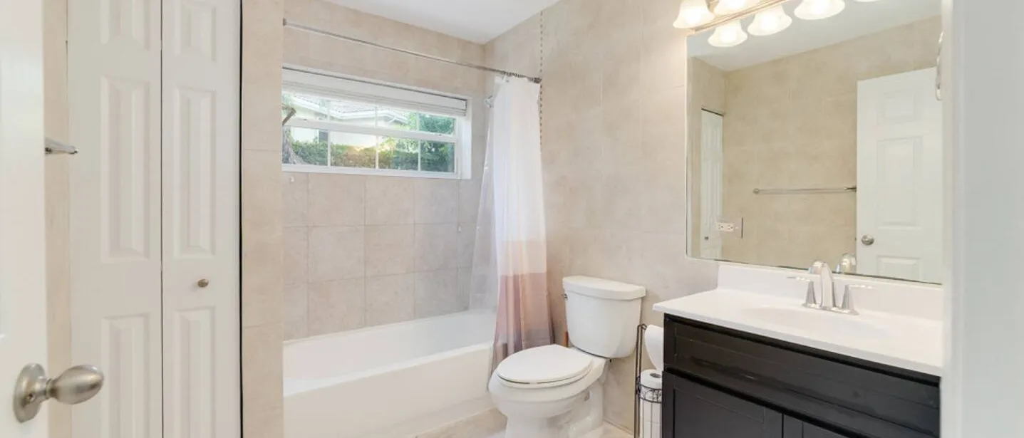 Cosy 1-Bed, Pool + Sea and Dining close by — photo 3 of 14