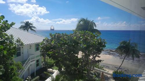 7mile Beachfront! 3 bedroom family beach condo — photo 38 of 38