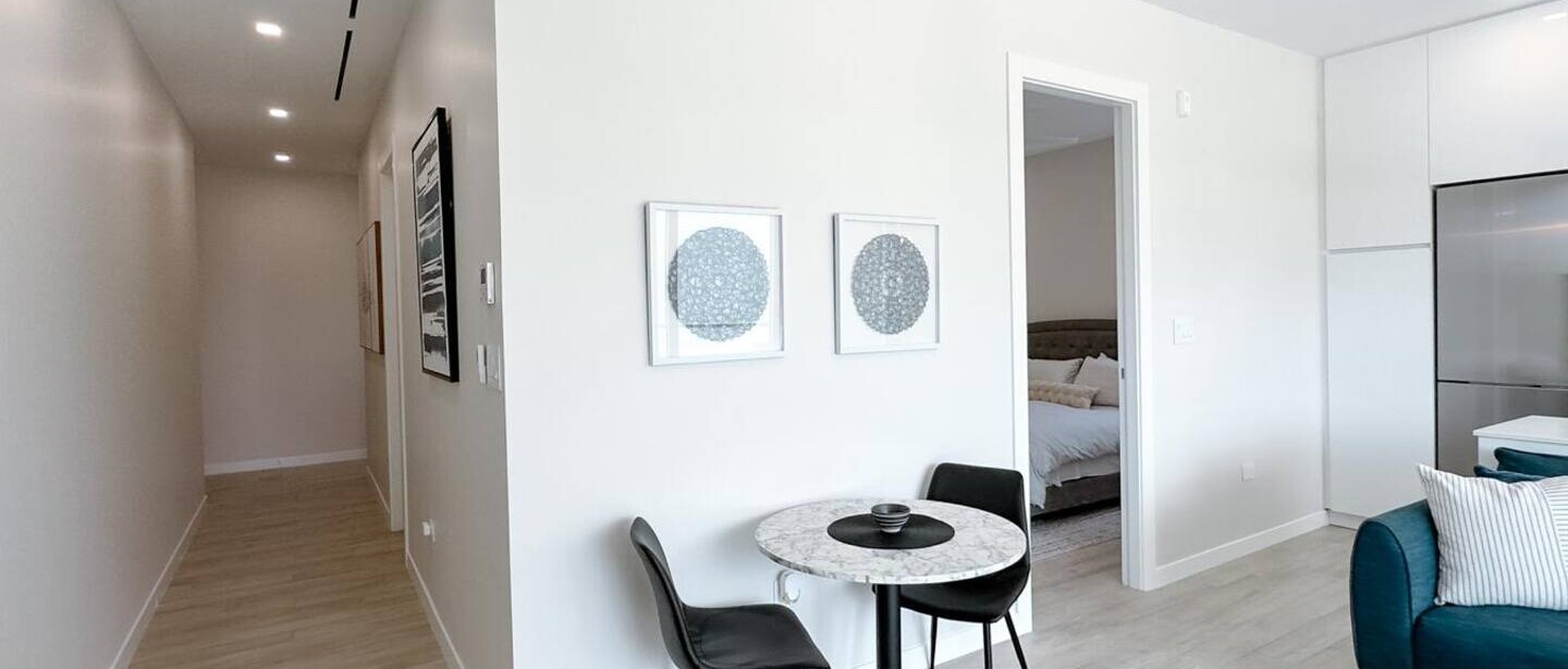 Luxury 2BR Condo | Walk to Seven Mile Beach, Pools — photo 19 of 36