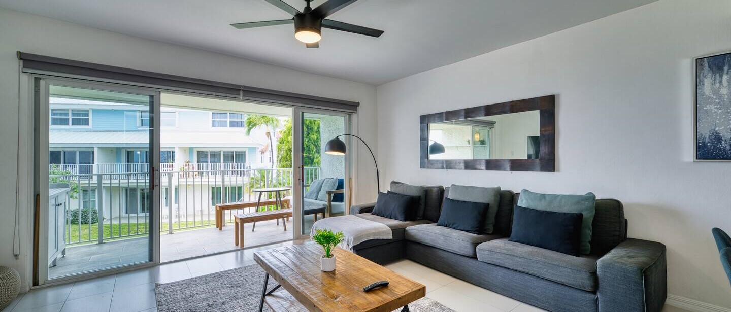 7mile Beachfront! 3 bedroom family beach condo — photo 27 of 38