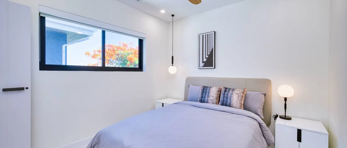2 Bed Modern Condo with Gym and Stylish Pool Area — photo 4 of 18
