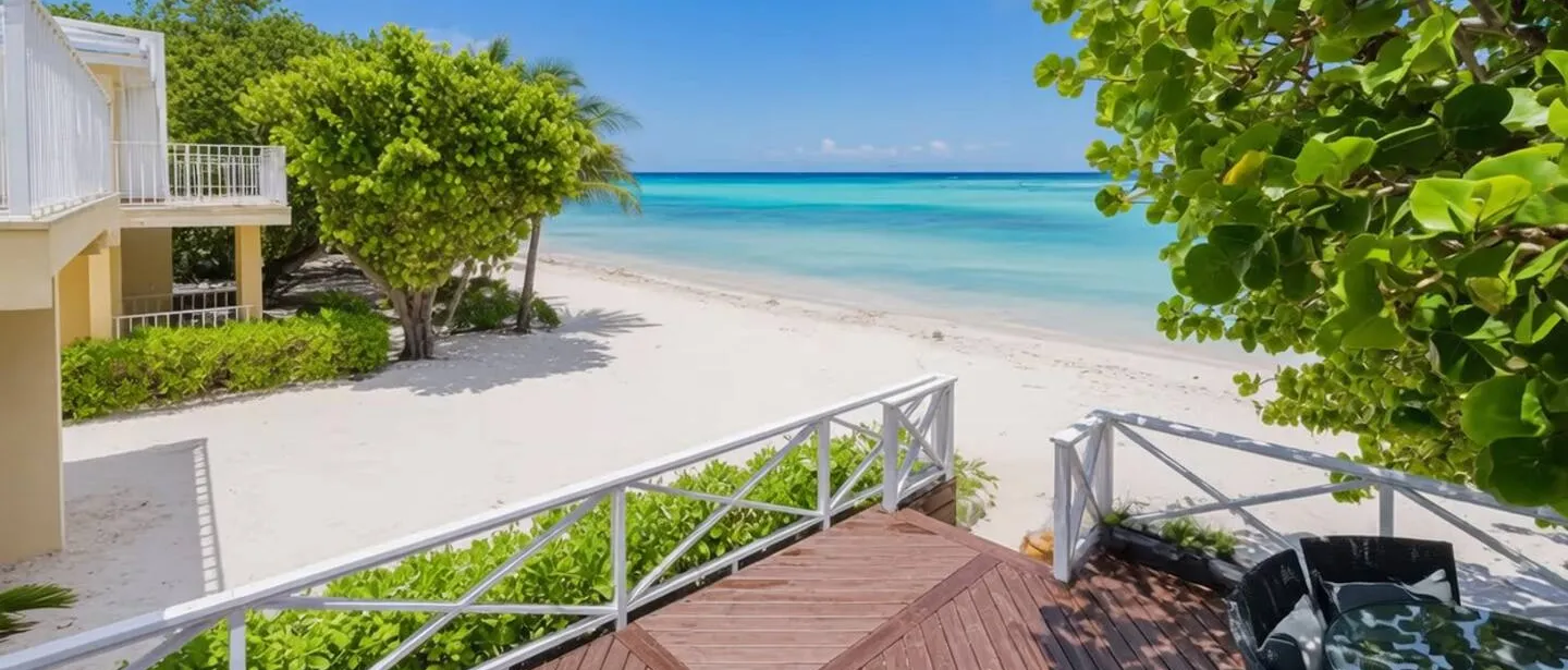 4bd Beach Villa, Private Deck on Sand — main photo
