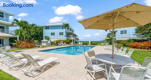 7mile Beachfront! 3 bedroom family beach condo — photo 35 of 38