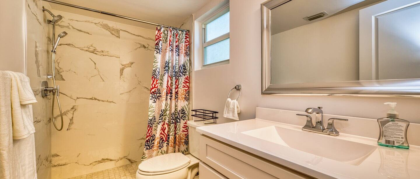 Spacious 2BR, 2 min drive to Seven Mile Beach — photo 14 of 18