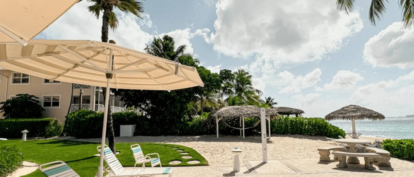 Aqua Bay Premium 7Mile Beach Family Unit — photo 9 of 34