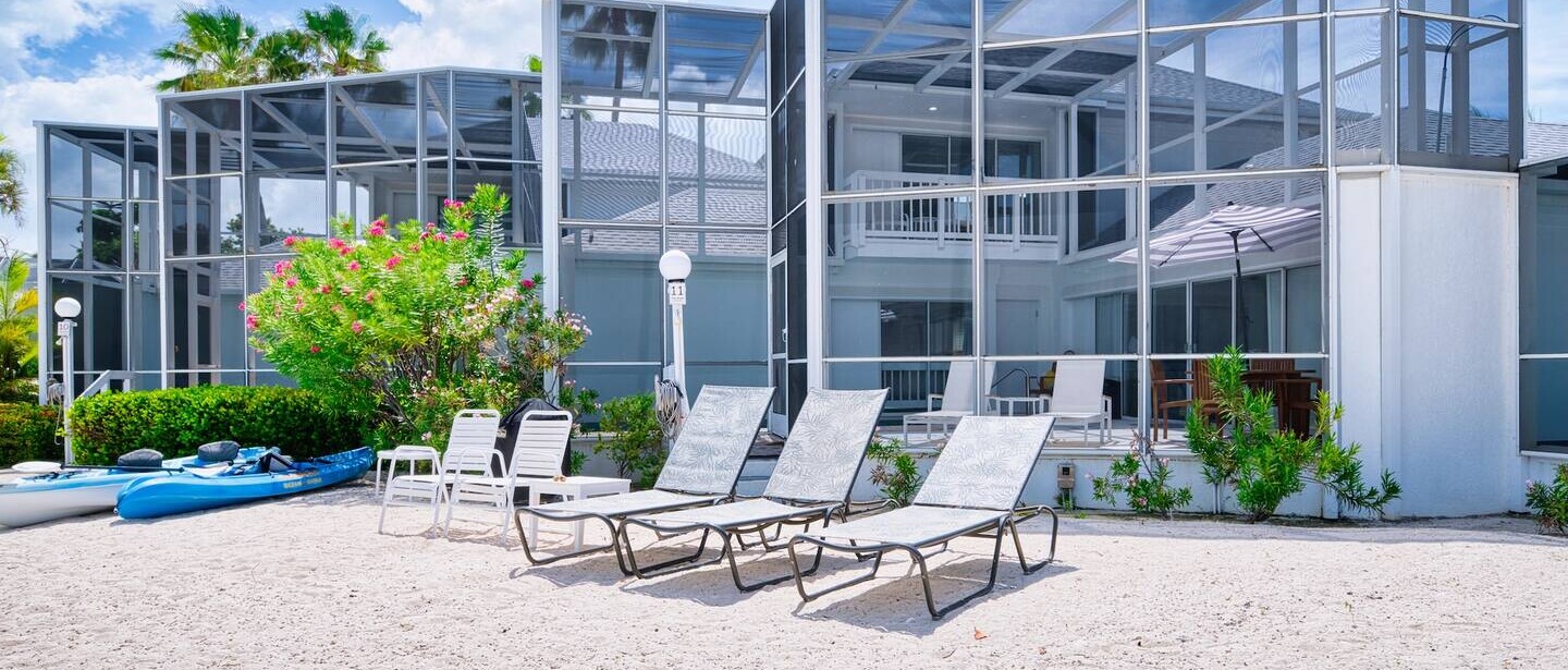 Pools of the Kai 2BD Villa, peaceful beach getaway — photo 28 of 53