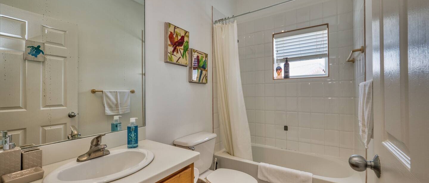 Oceanside Townhome with Watersports at Fingertips! — photo 37 of 53