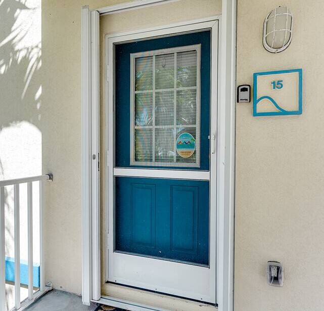 Ocean view 1BR, 1 min to beach, shared pool — photo 16 of 26