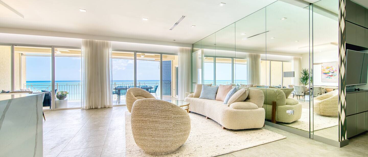 Laguna Del Mar | 3BR Beachfront with Sea Views — photo 13 of 40