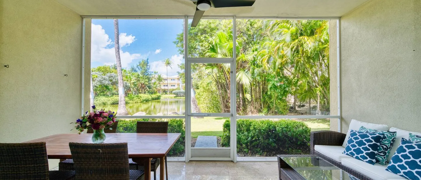 Laguna | Relaxing Family Oasis on Seven Mile Beach — photo 4 of 41