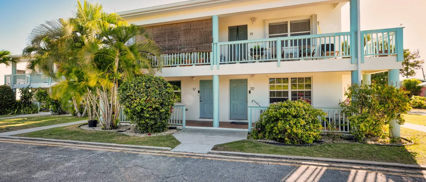 Spacious 2BR, 2 min drive to Seven Mile Beach — photo 9 of 18