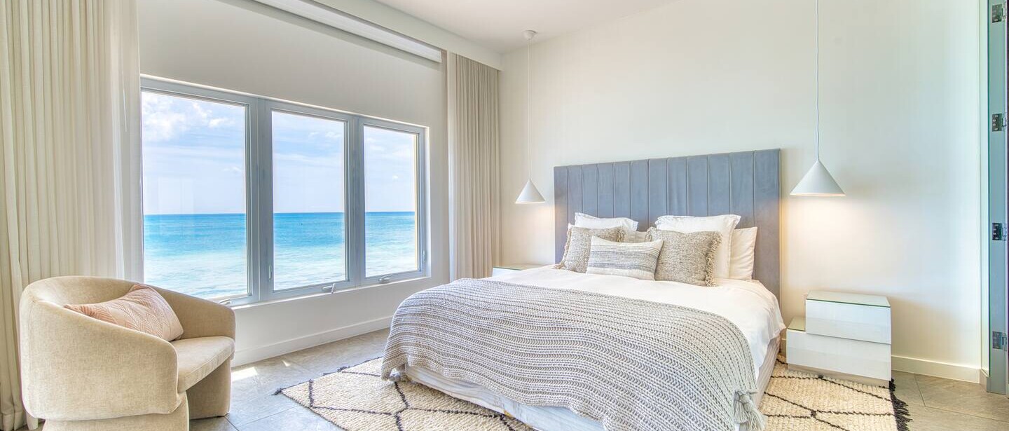 Laguna Del Mar | 3BR Beachfront with Sea Views — photo 29 of 40