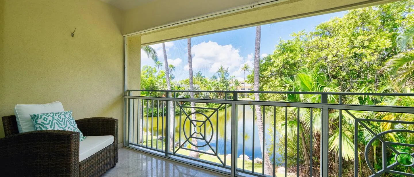 Laguna | Relaxing Family Oasis on Seven Mile Beach — photo 6 of 41