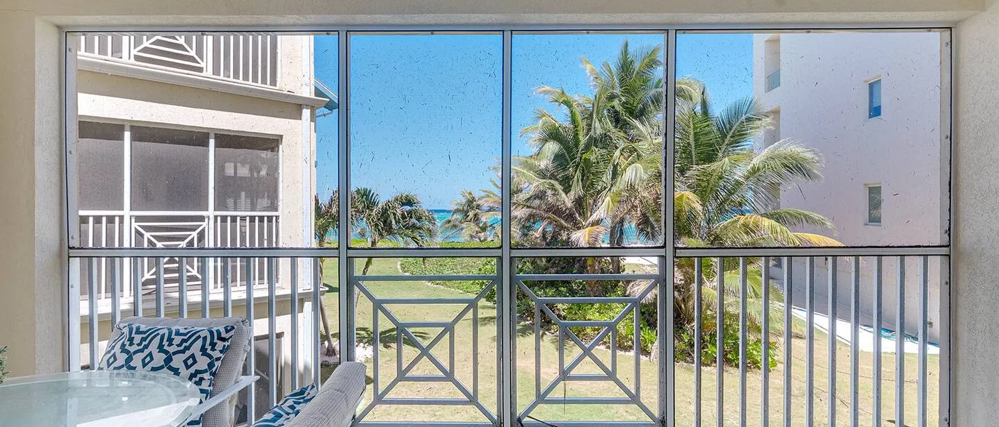 Ocean view 1BR, 1 min to beach, shared pool — photo 12 of 26