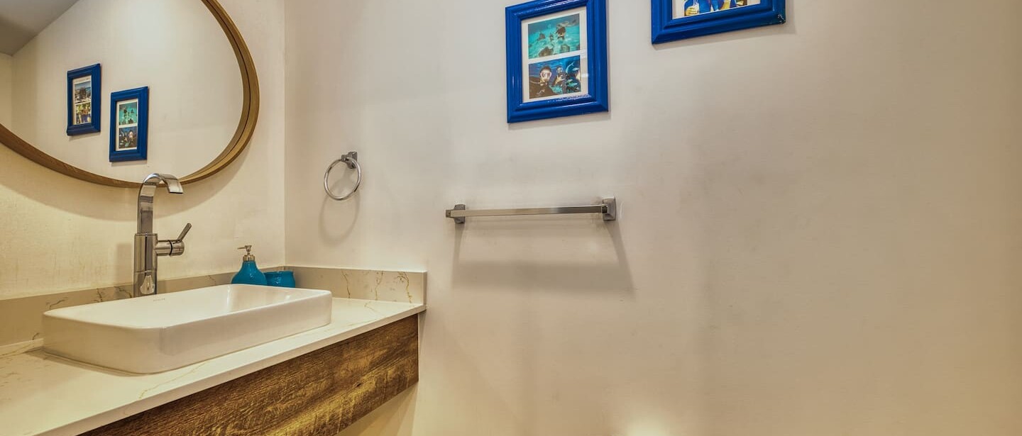 Oceanside Townhome with Watersports at Fingertips! — photo 29 of 53