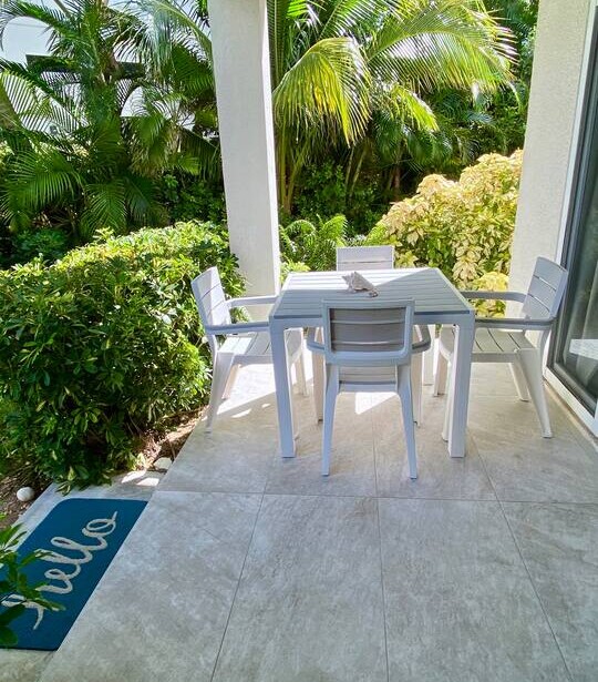 Resort Style 2br/2ba Condo on Seven Mile Beach — photo 36 of 55