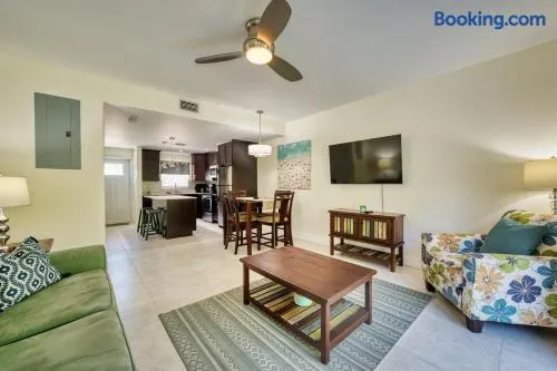 2BR/2BA Peaceful Retreat • Patio • Walk to Beach — photo 11 of 13