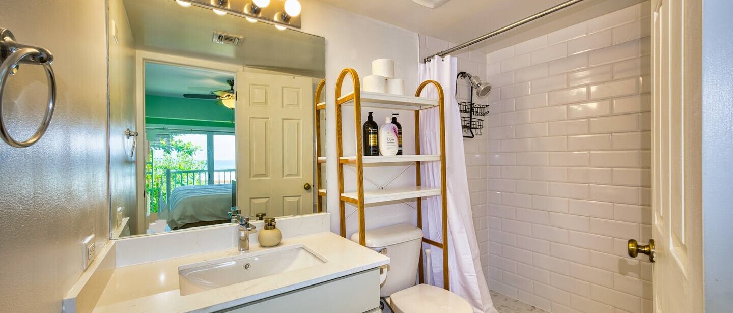 Oceanfront Peace | 2BR with Wave Views — photo 17 of 22