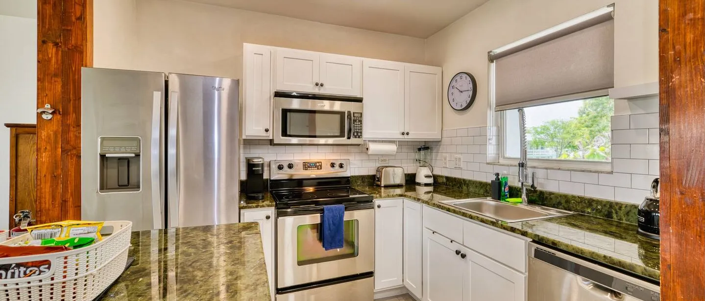 Full functional kitchen
