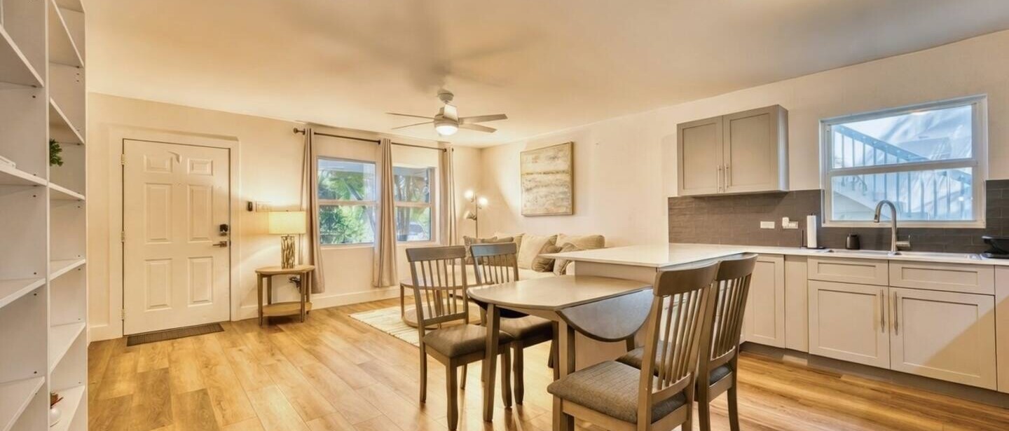 Spacious 2BR, 2 min drive to Seven Mile Beach — photo 16 of 18