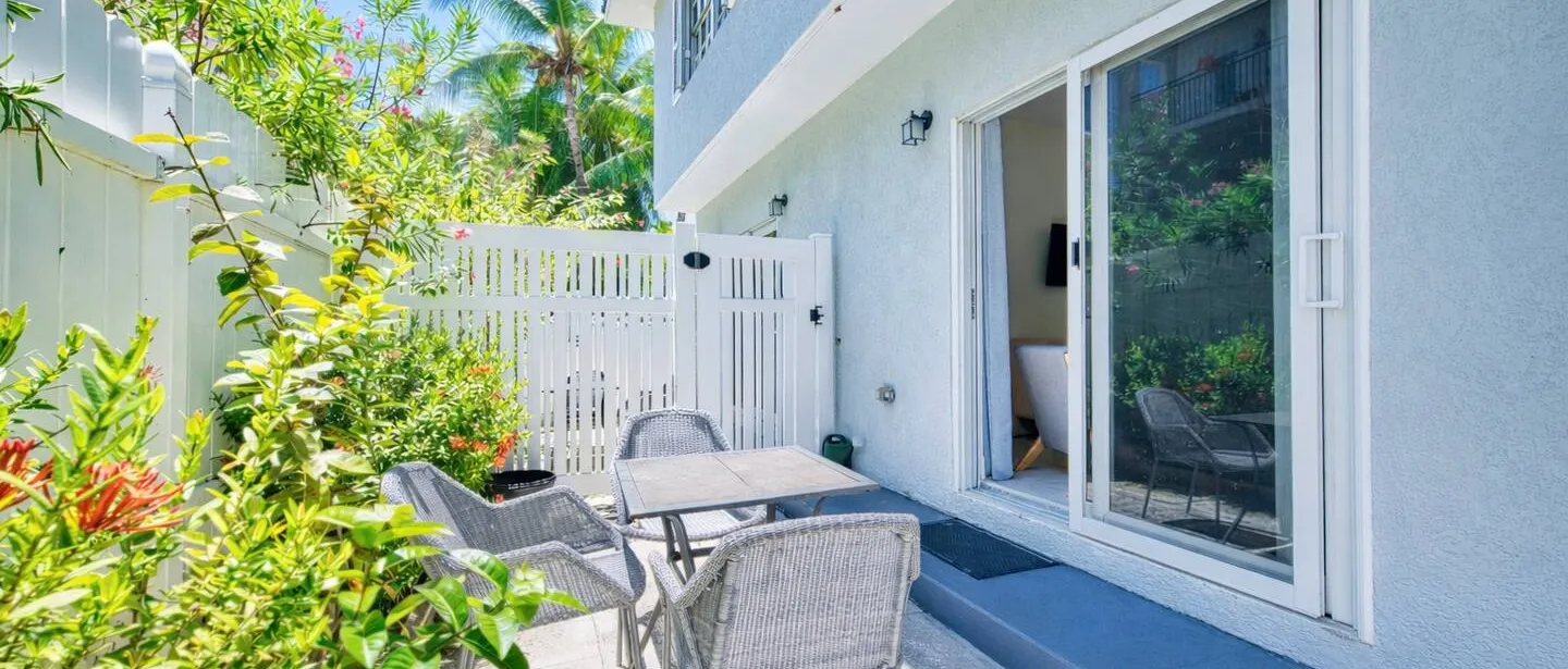 Beautiful Family Town Home, walk to beach, Sleep 6 — photo 4 of 27