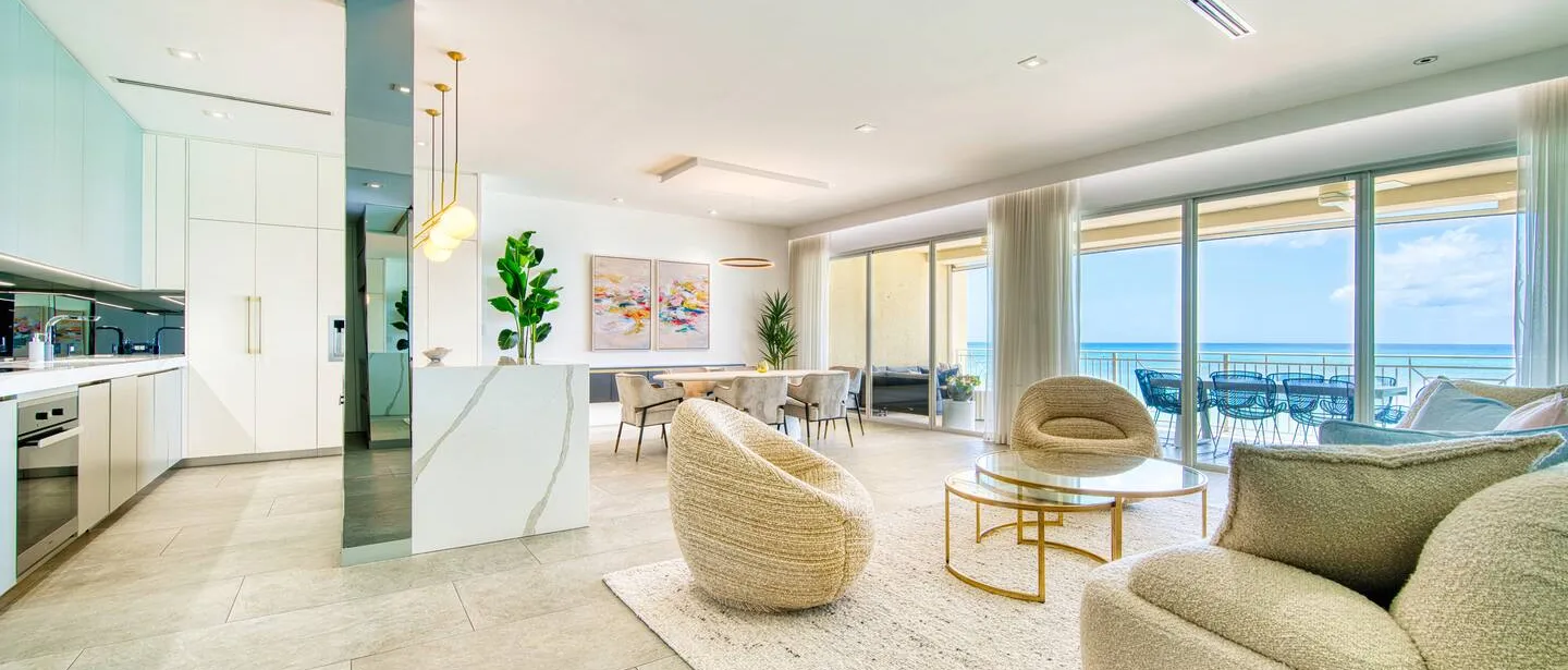 Laguna Del Mar | 3BR Beachfront with Sea Views — photo 4 of 40