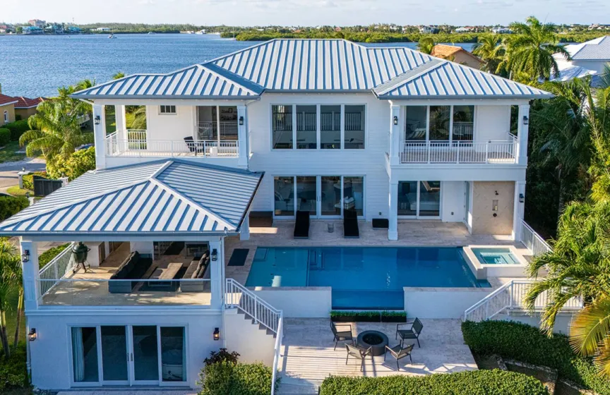 Crystal Harbour Masterpiece – Canal Mansion