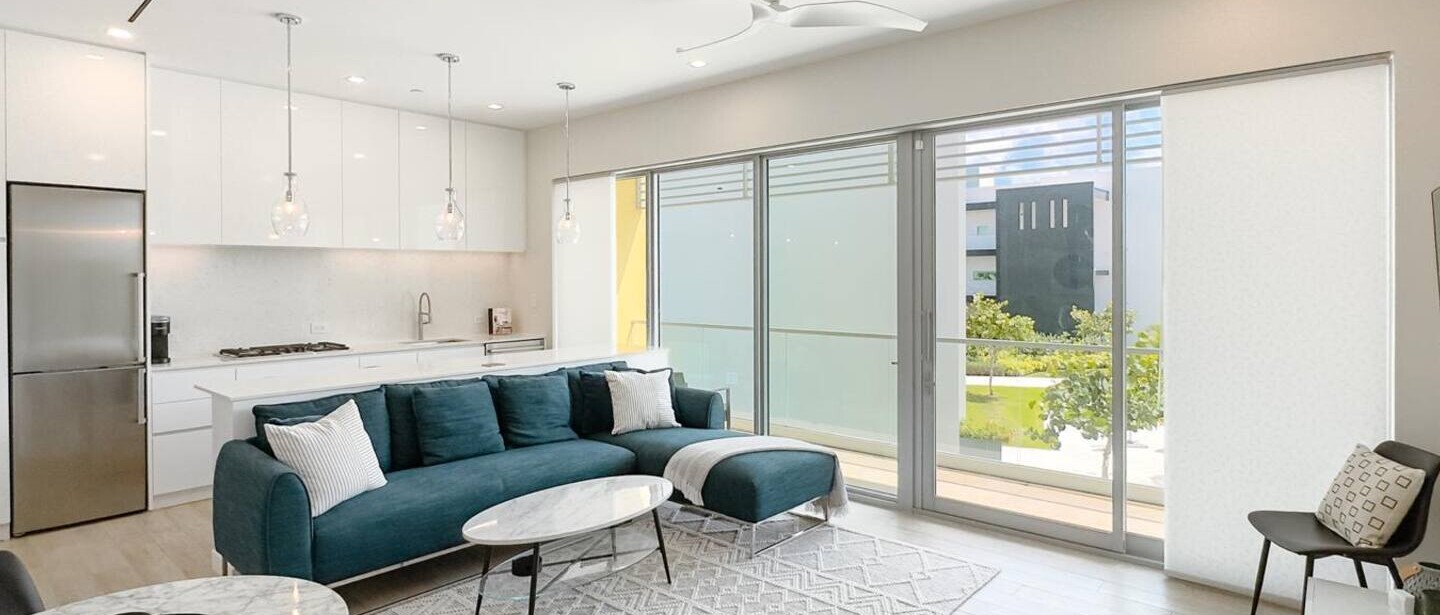 Luxury 2BR Condo | Walk to Seven Mile Beach, Pools — photo 22 of 36