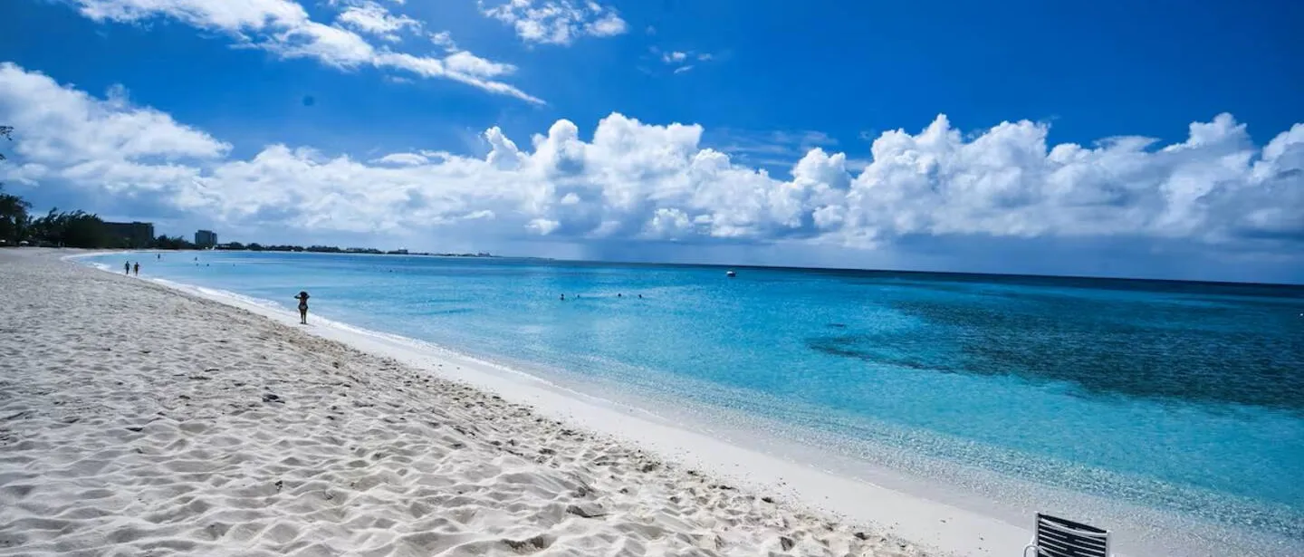 Beach Paradise – 1 Bedroom Home — main photo
