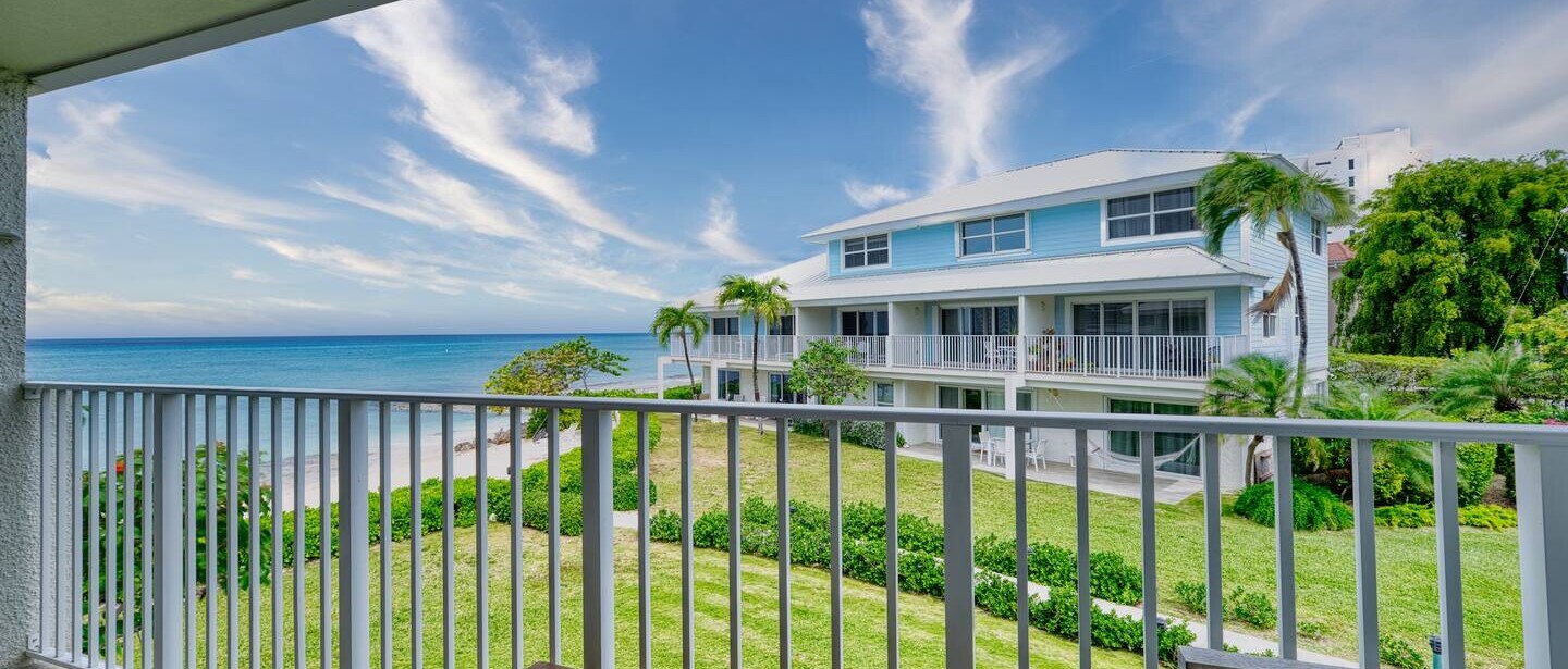 7mile Beachfront! 3 bedroom family beach condo — photo 13 of 38