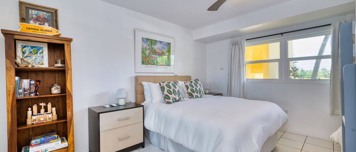 South Sound 2BR | Beach Retreat w/ Pool & Patio — photo 21 of 29