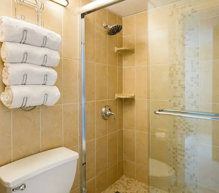 Resort Style 2br/2ba Condo on Seven Mile Beach — photo 10 of 55