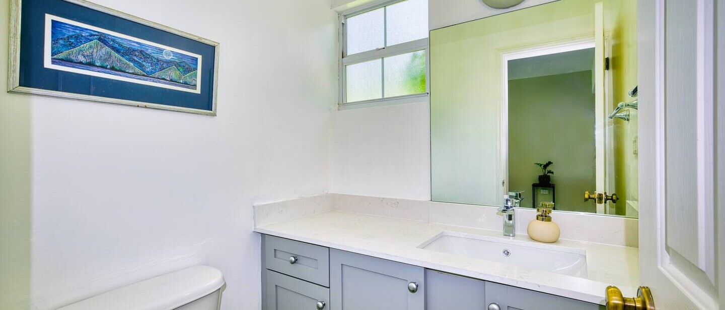 Oceanfront Peace | 2BR with Wave Views — photo 19 of 22