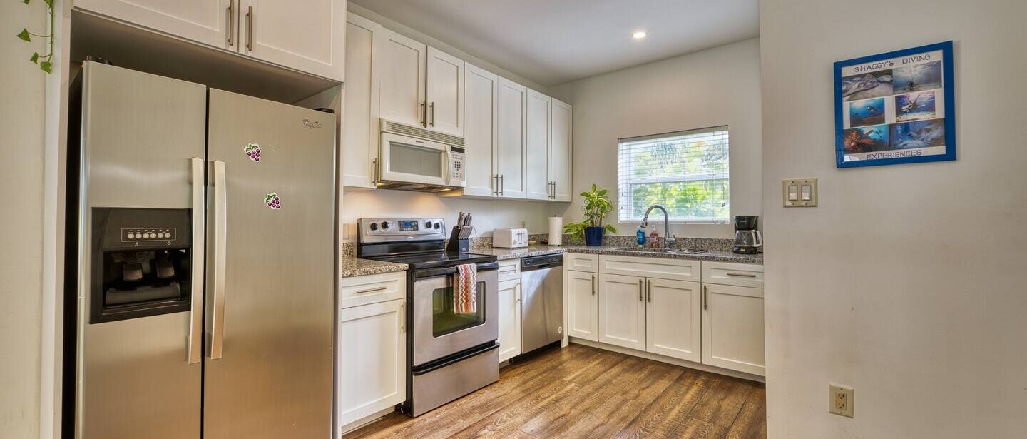 Oceanside Townhome with Watersports at Fingertips! — photo 26 of 53