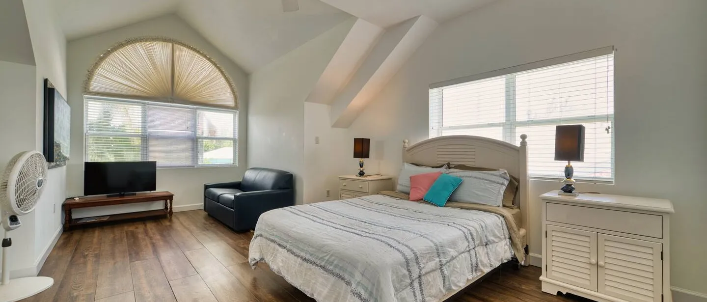Oceanside Townhome with Watersports at Fingertips! — photo 7 of 53