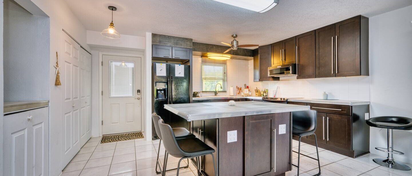 South Sound 2BR | Beach Retreat w/ Pool & Patio — photo 22 of 29