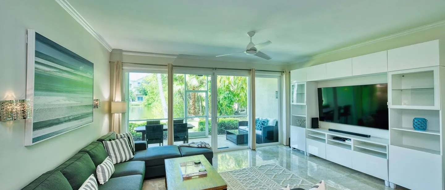 Laguna | Relaxing Family Oasis on Seven Mile Beach — photo 2 of 41