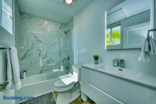 Luxury 3 Bedroom Waterfront Condo in Paradise — photo 32 of 57
