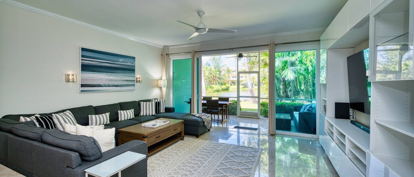 Laguna | Relaxing Family Oasis on Seven Mile Beach — photo 14 of 41