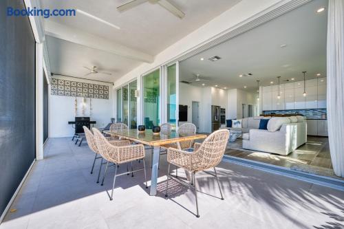 Luxury 3 Bedroom Waterfront Condo in Paradise — photo 40 of 57