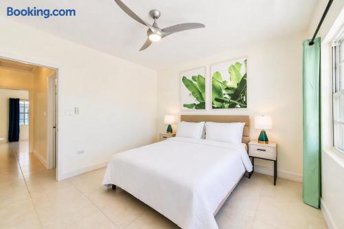 Beautiful Family Town Home, walk to beach, Sleep 6 — photo 25 of 27