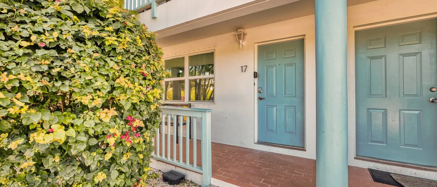 Spacious 2BR, 2 min drive to Seven Mile Beach — photo 8 of 18
