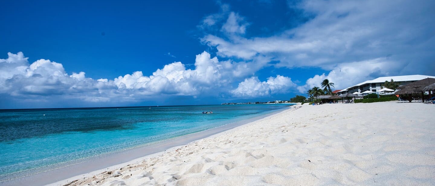 2BR/2BA | Quiet Complex, Walk to Seven Mile Beach — photo 24 of 27