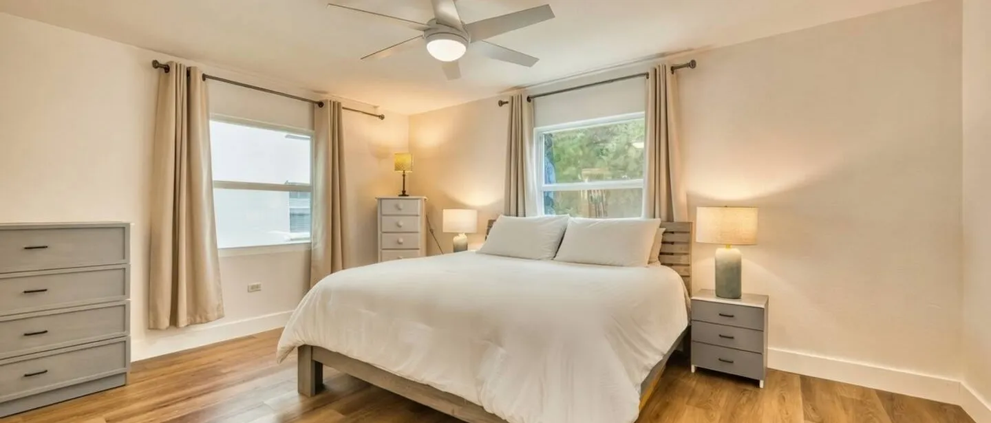 Spacious 2BR, 2 min drive to Seven Mile Beach — main photo