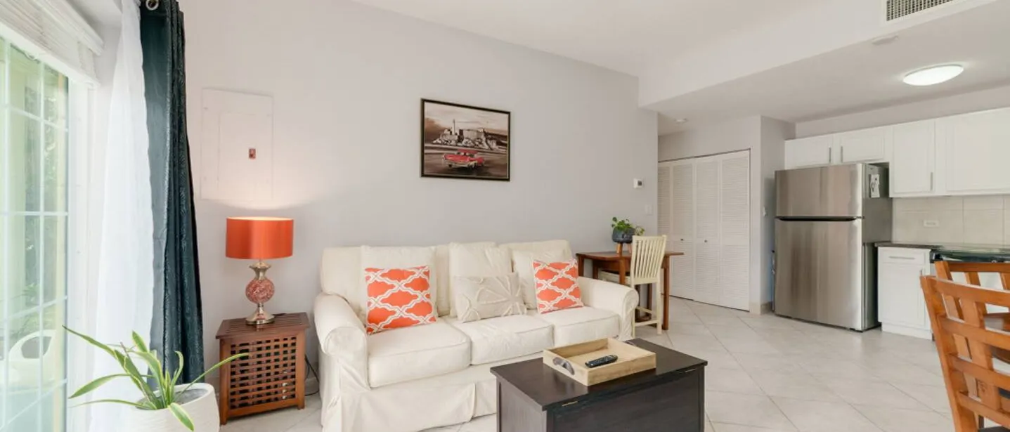Cosy 1-Bed, Pool + Sea and Dining close by — photo 8 of 14